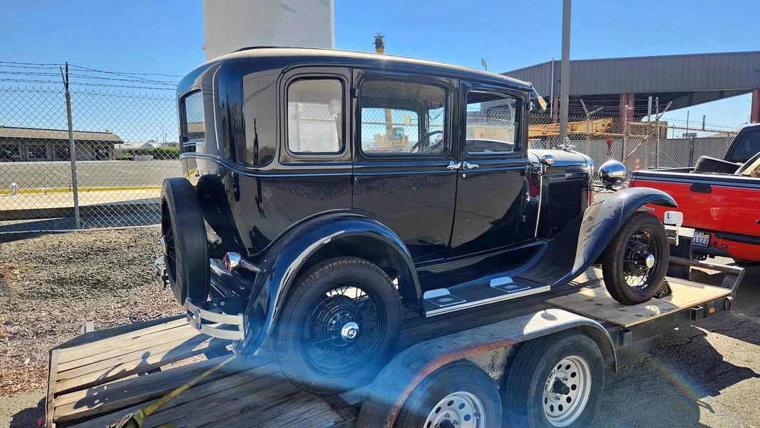 1930 Ford model a - sedan