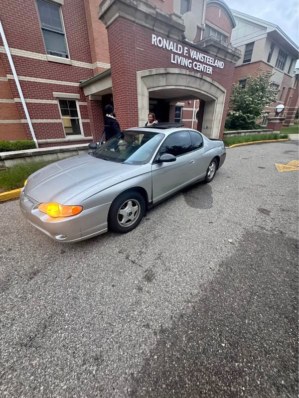 2005 Chevrolet Monte Carlo - LS Coupe 2D