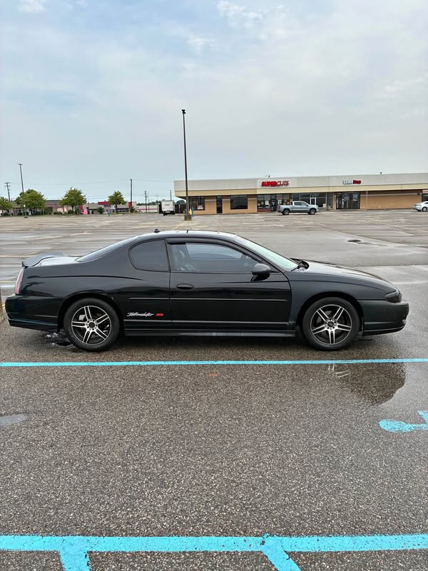 2004 Chevrolet Monte Carlo - Intimidator Dale Earnhardt