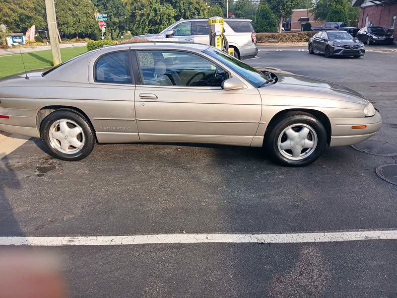 1999 Chevrolet Monte Carlo