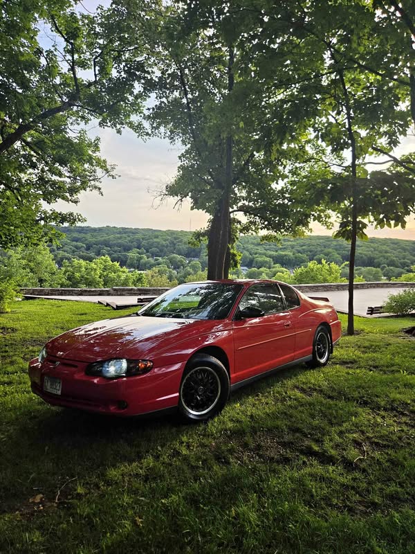 2001 Chevrolet Monte Carlo - Ls