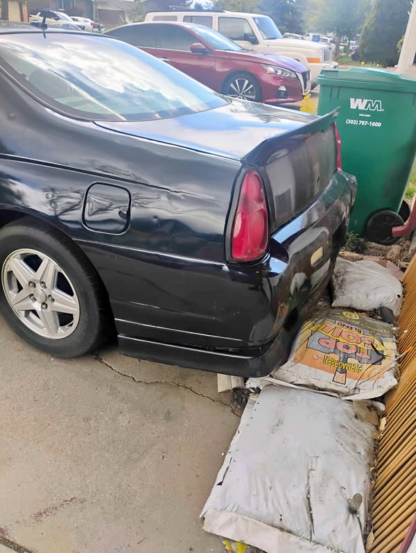2005 Chevrolet Monte Carlo LTZ Coupe 2D