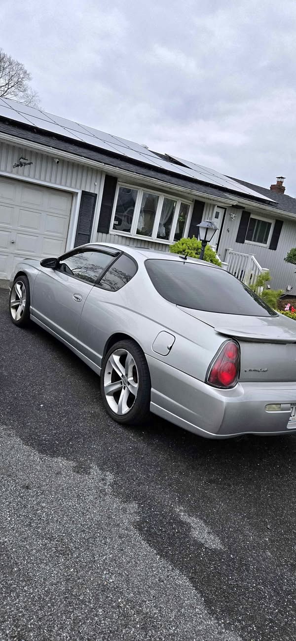 2005 Chevrolet Monte Carlo - LT