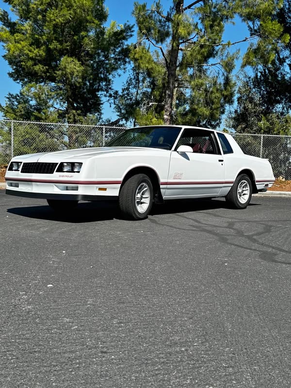 1987 Chevrolet Monte Carlo - SS aero coupe
