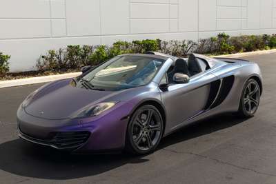 2013 McLaren MP4-12C