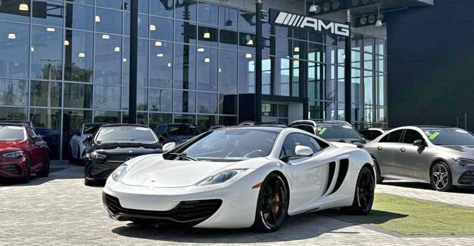 2012 Mclaren MP4-12C - Coupe 2D
