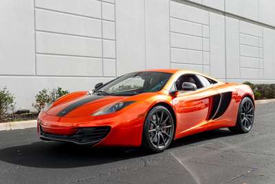 2013 McLaren MP4-12C