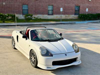 2000 Toyota MR2 - Spyder Convertible 2D