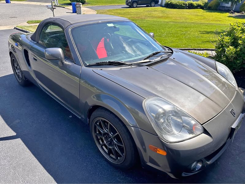 2003 Toyota MR2