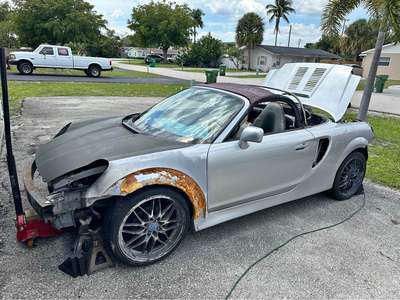 2002 Toyota MR2 - Spyder