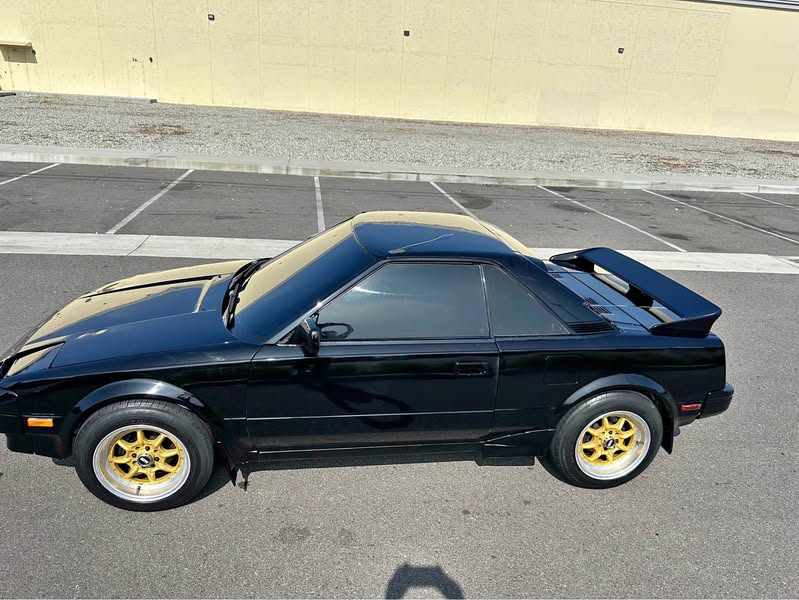 1986 Toyota MR2 - Sedan