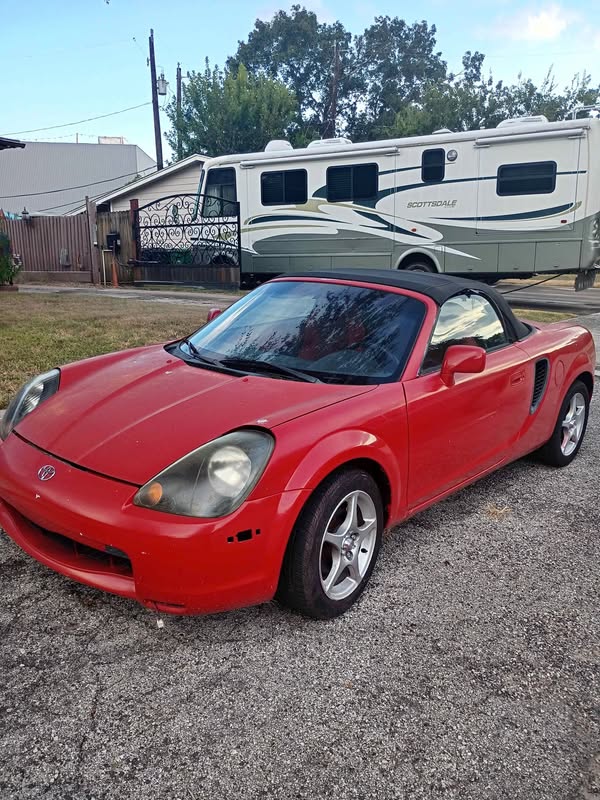 2000 Toyota MR2 - Spyder Convertible 2D