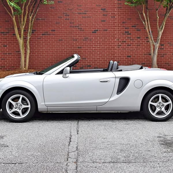 2001 Toyota MR2 Spyder