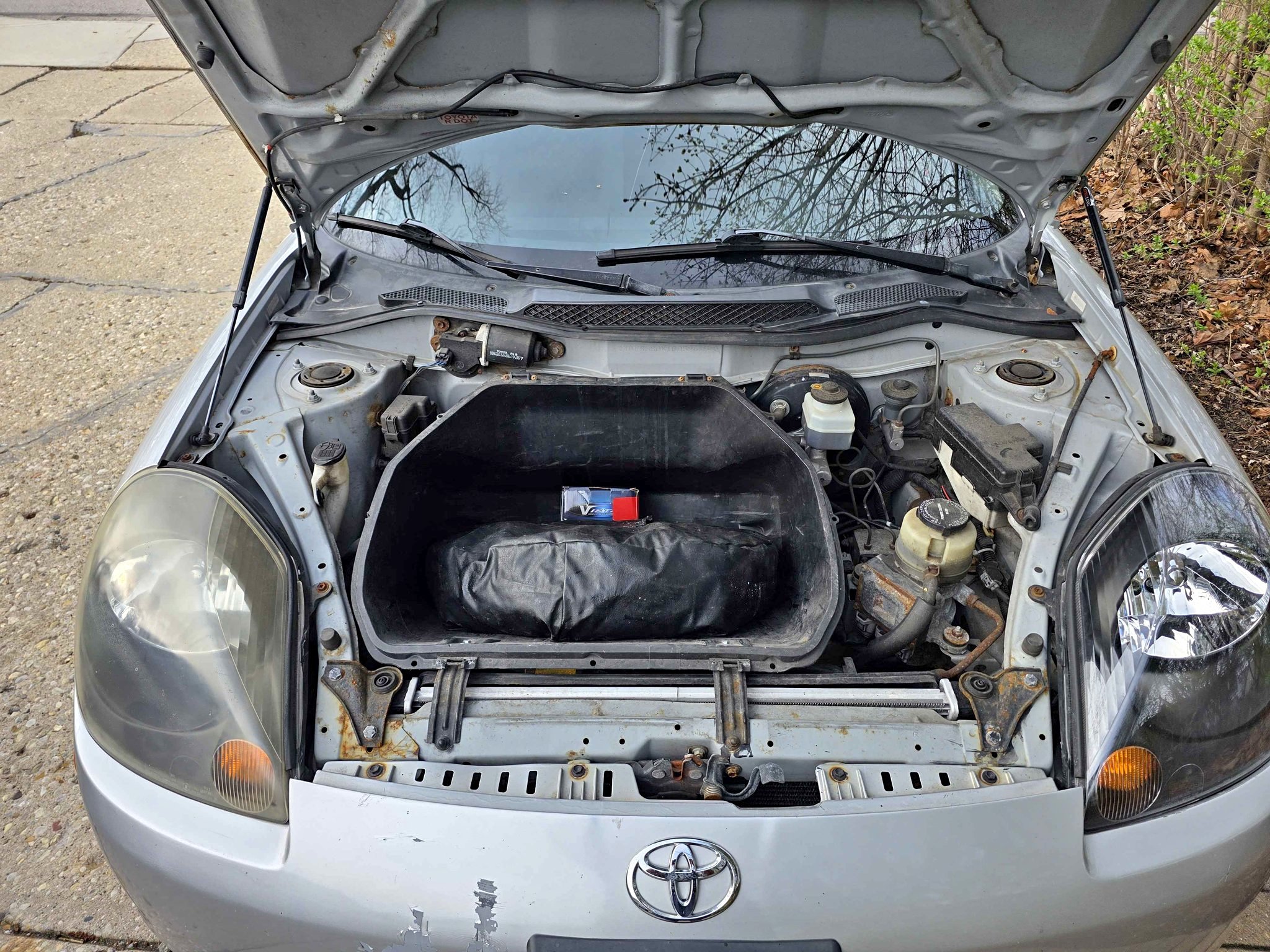 2001 Toyota MR2 - Base