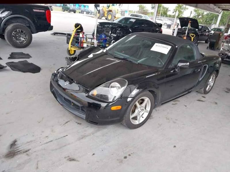 2000 Toyota MR2 - Spyder Convertible 2D