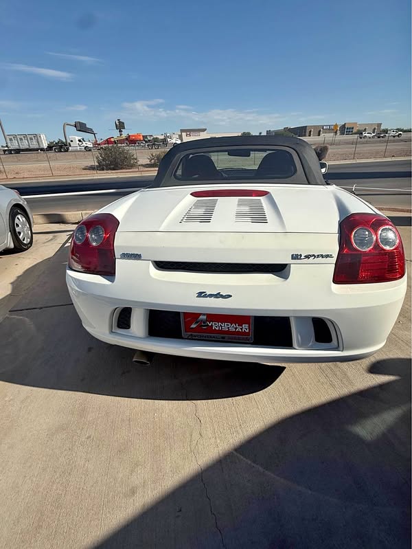2004 Toyota MR2 - Spyder