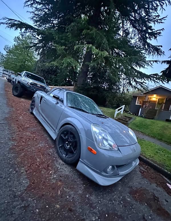 2005 Toyota MR2