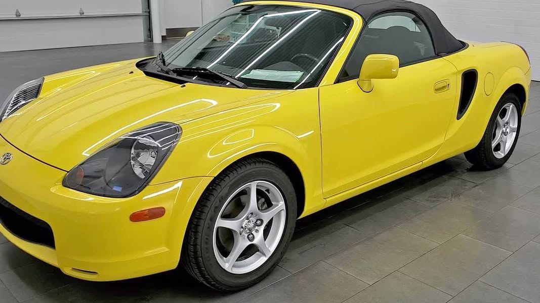 2002 Toyota MR2 - Spyder Convertible 2D