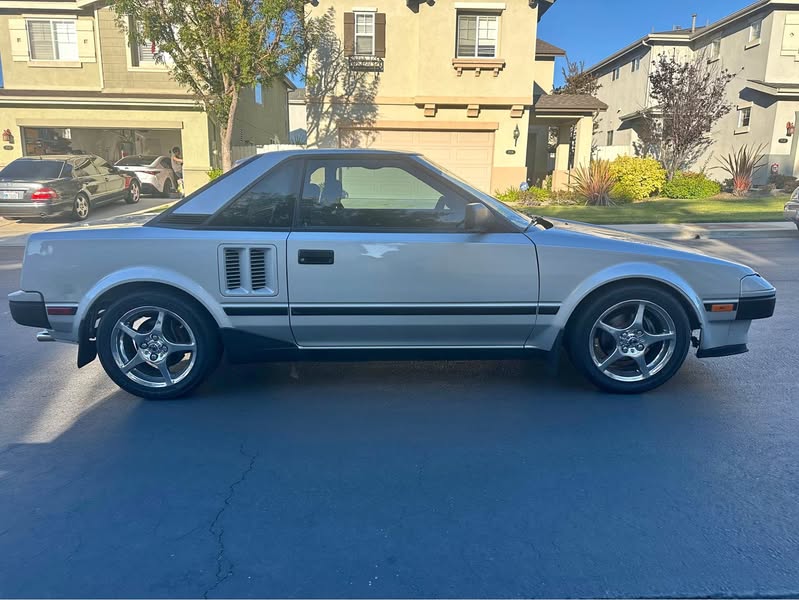 1985 Toyota MR2 - Coupe 2D