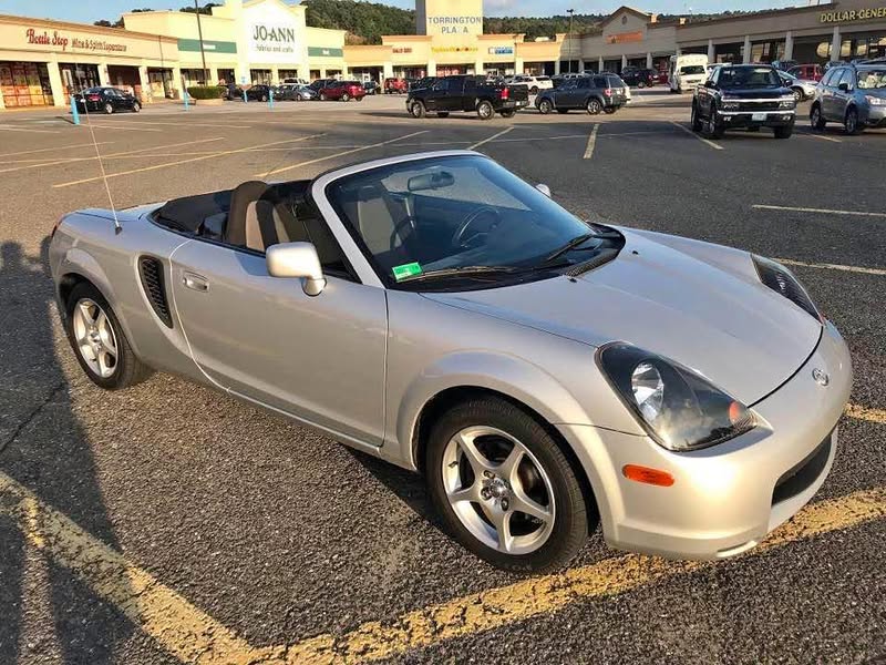 2000 Toyota MR2 - Spyder Convertible 2D