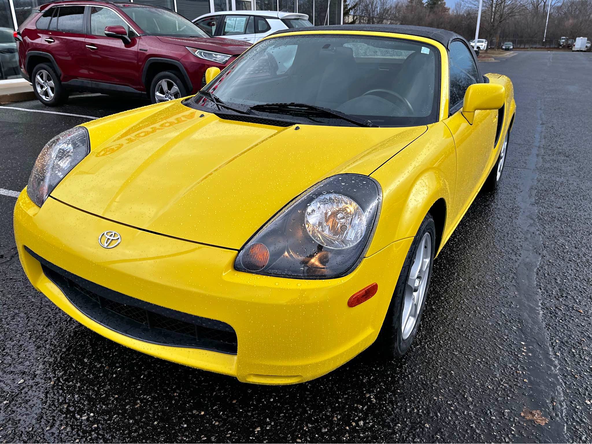 2000 Toyota Spyder MR2 - Base