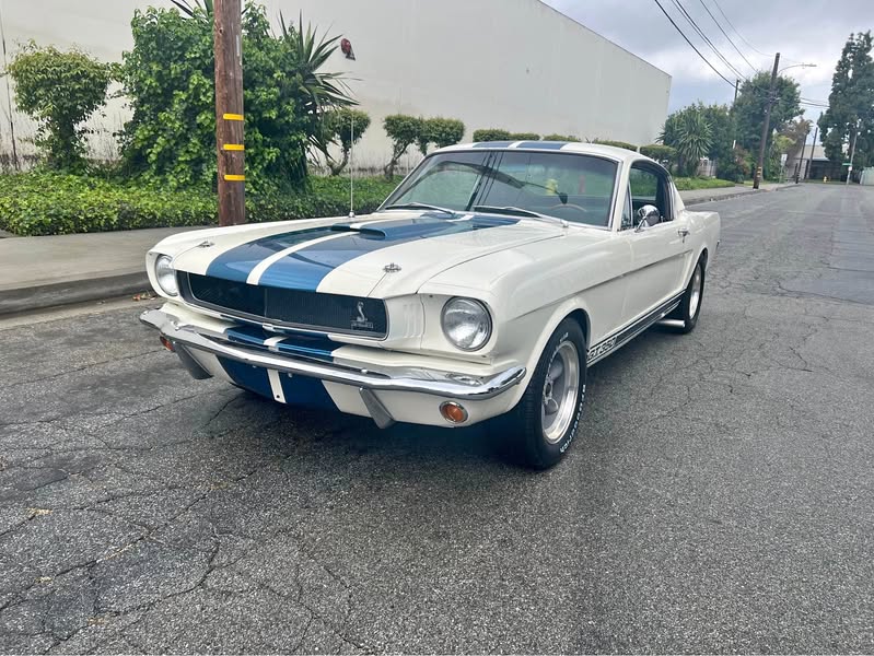 1965 Ford Mustang - Fastback Gt350