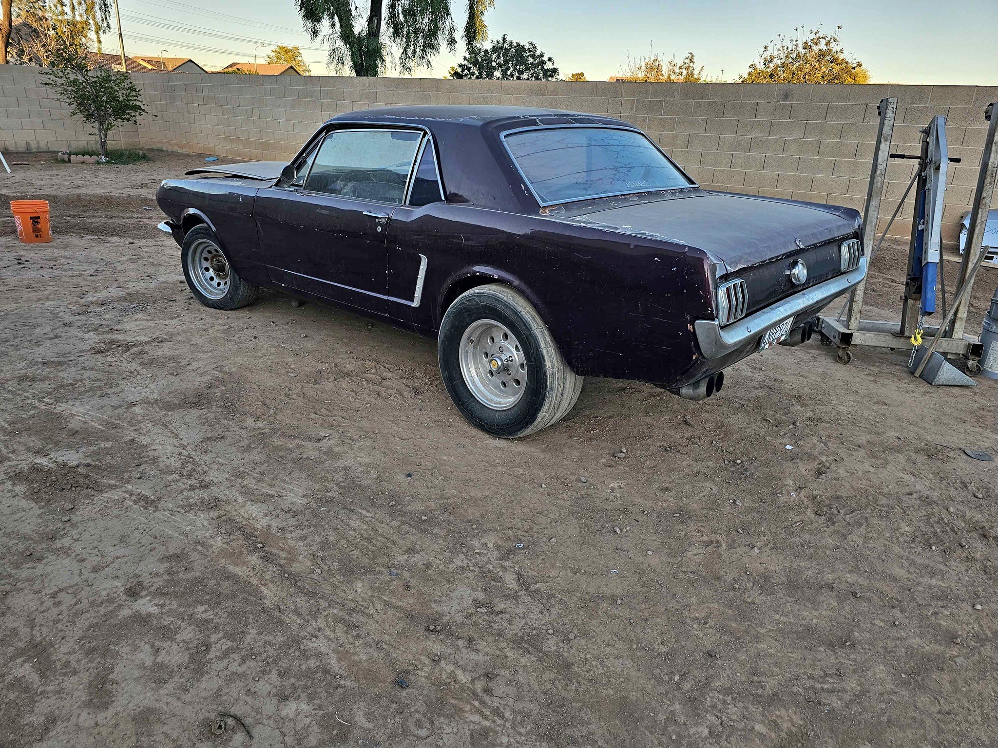 1965 Ford Mustang - Coupe 2D