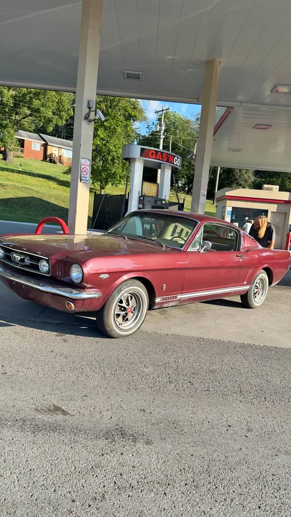 1965 Ford Mustang - 2+2 FastBack