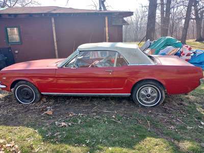 1965 Ford Mustang - Convertible 2D