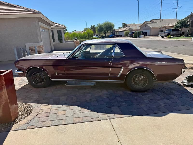 1965 Ford Mustang - Coupe 2D