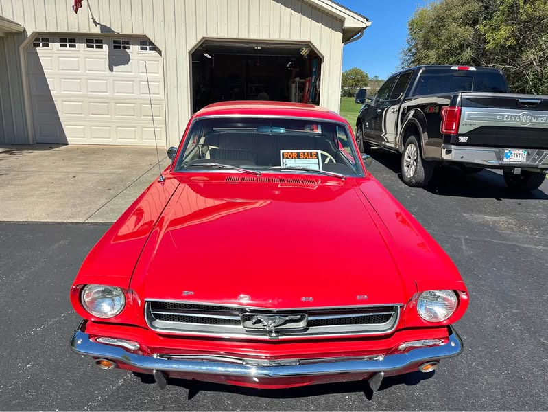 1965 Ford Mustang - V6 Premium Coupe 2D