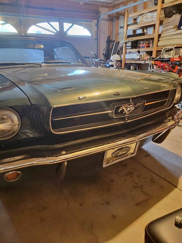 1965 Ford Mustang - Coupe 2D