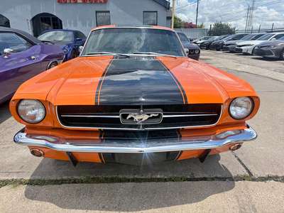 1965 Ford Mustang - Coupe 2D