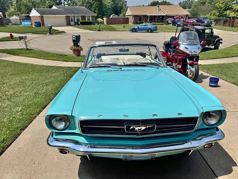 1965 Ford Mustang - Convertible 2D