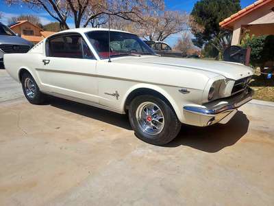 1965 Ford mustang 2+2 fastback