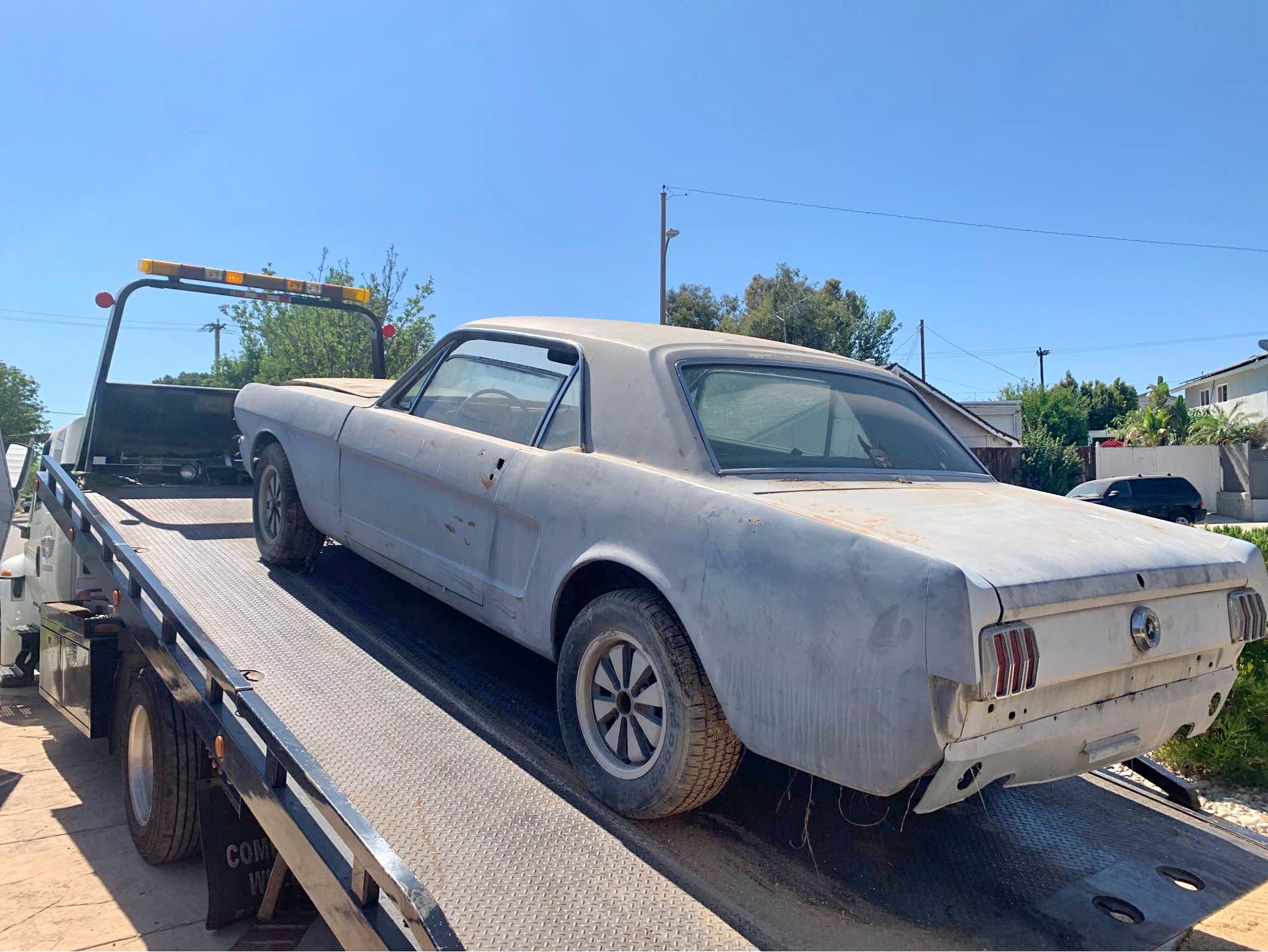 1965 Ford Mustang - Coupe 2D