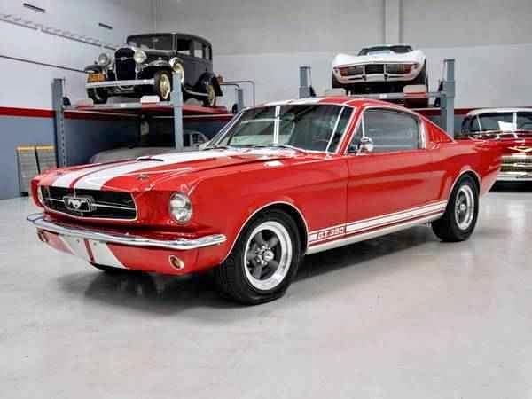 1965 Ford Mustang - Coupe 2D