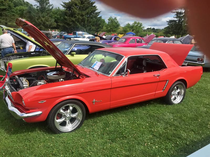 1965 Ford Mustang - Coupe 2D