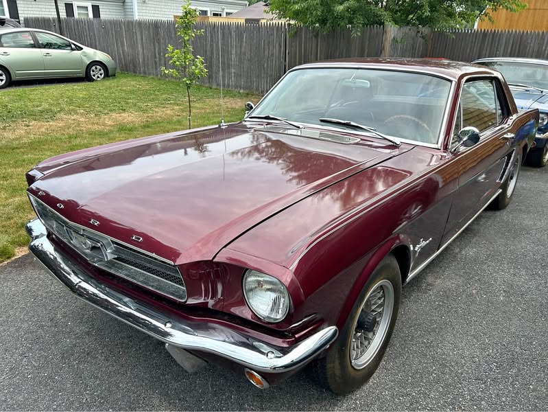 1965 Ford Mustang - Coupe 2D