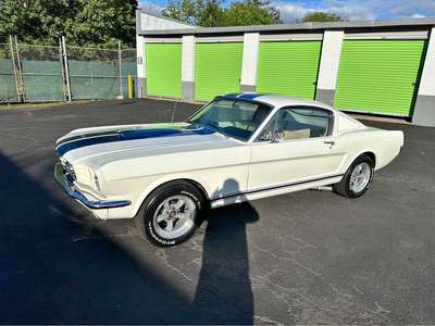 1965 Ford Mustang - Fast Back
