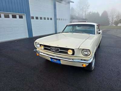 1965 Ford Mustang - Coupe 2D