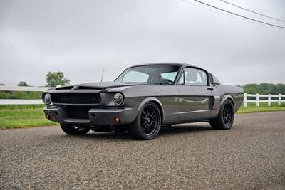 1965 Ford Mustang - Coupe 2D