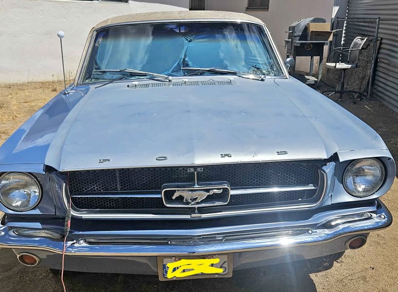 1965 Ford Mustang - Coupe 2D
