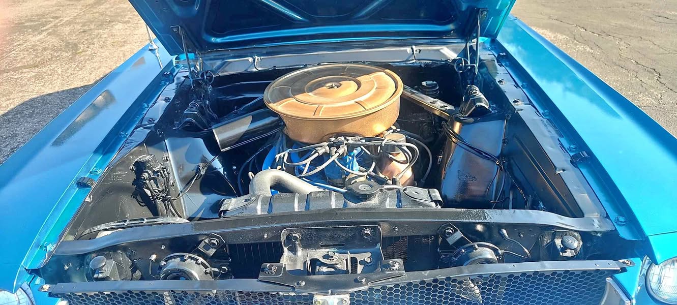1965 Ford Mustang - Coupe 2D