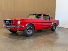 1965 Ford Mustang 2dr Fastback GT