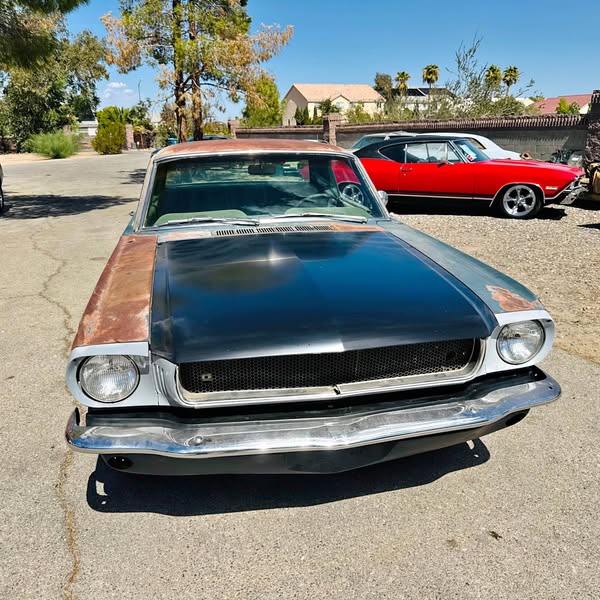 1965 Ford Mustang - Solid Project