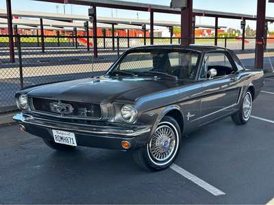 1965 Ford Mustang - Coupe 2D