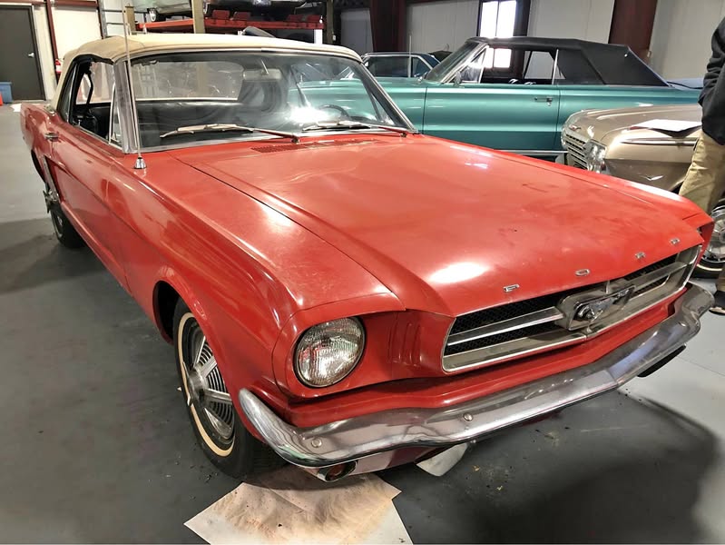 1965 Ford Mustang Convertible  Red 6 cyl rare AC power steering - Automatic