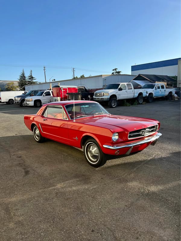 1965 Ford Mustang - V6 Premium Coupe 2D