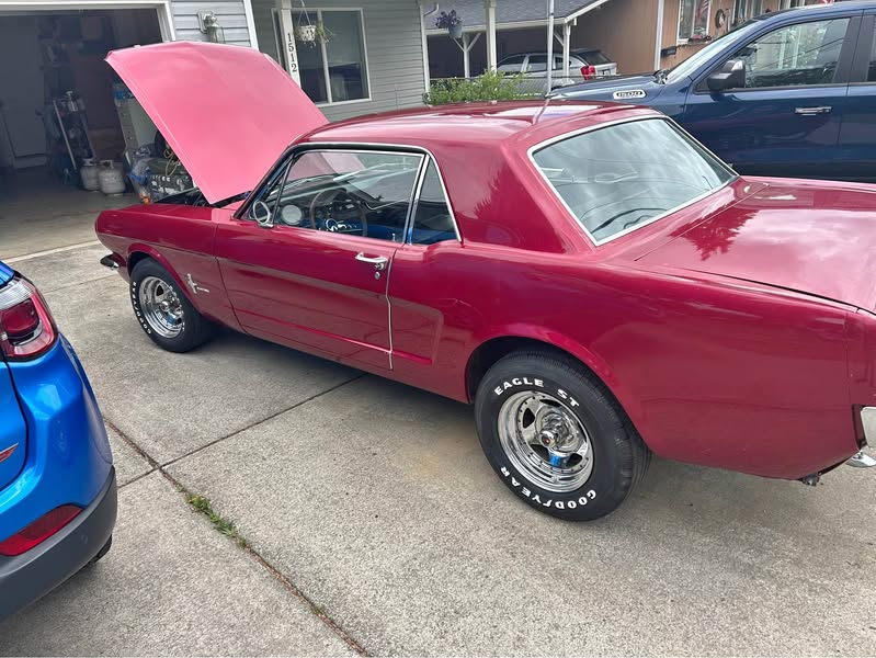 1965 Ford Mustang - Coupe 2D
